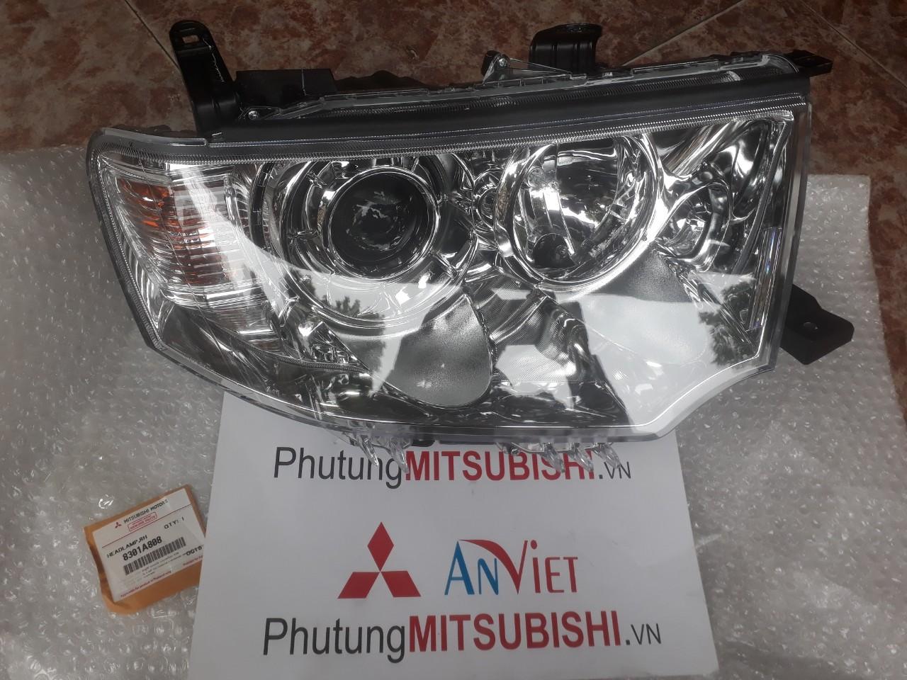 Đèn pha xe Mitsubishi Pajero Sport chính hãng